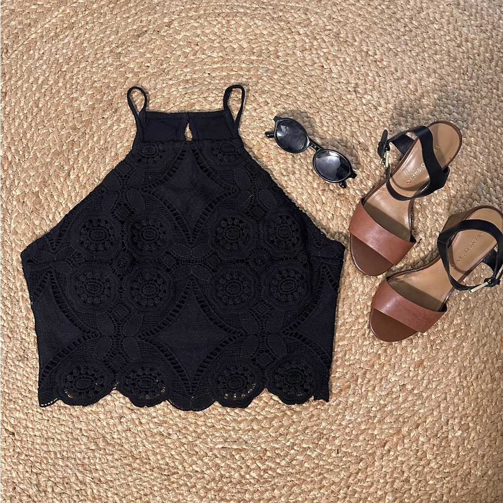 Abercrombie & Fitch Black Sleeveless Crop Tank Top
